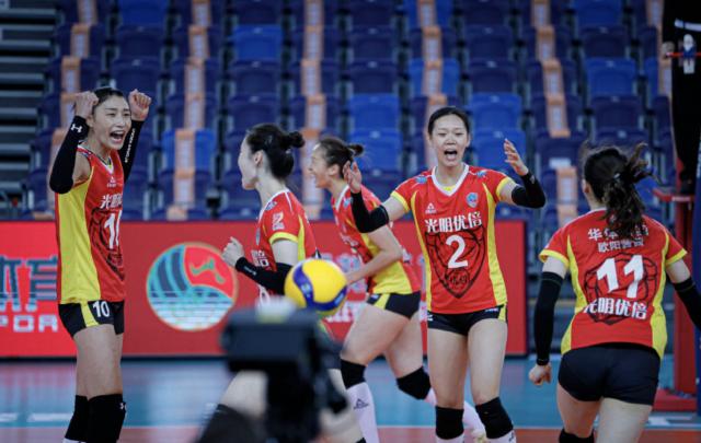 500万彩票网-排超上海女排强势零封辽宁 金软景回归荣膺得分王